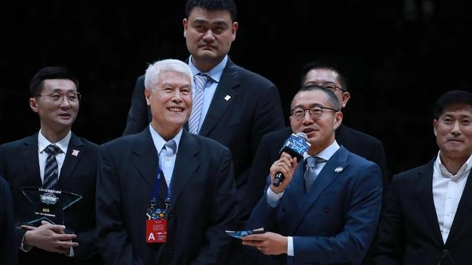 不是姚明和杜锋,而是李永波周继红马俊仁_总教练_体育界_事情