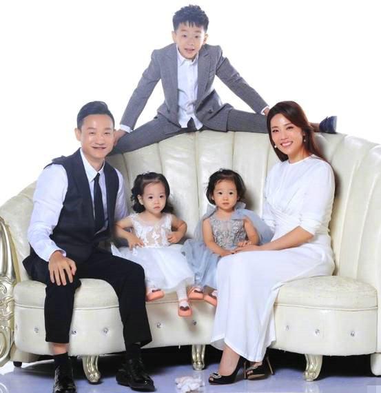 4岁女儿长腿瞩目,一家五口如复制粘贴_杨云_网友_杨阳洋