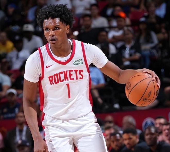 火箭队泰特欢迎3新援到来,斯通争议操作,获内部认可_球员_位置_交易