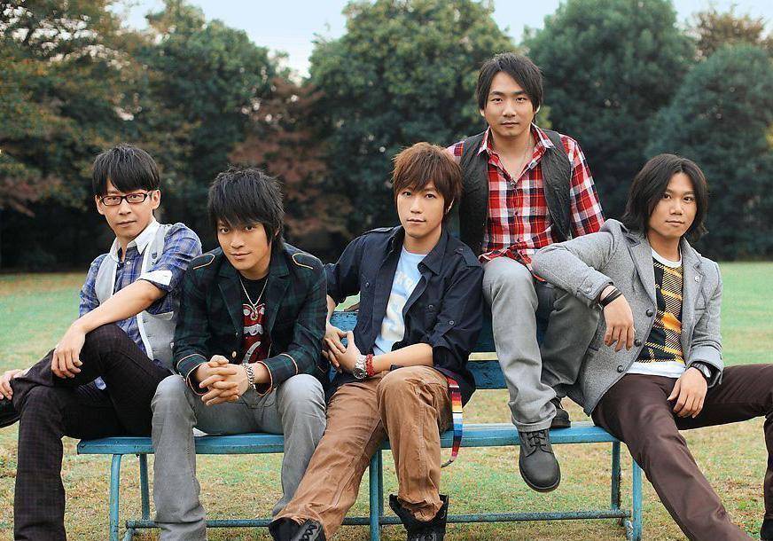 代表8090青春的乐团都相继解散,只有他们还在一起,成为不老神话_吴