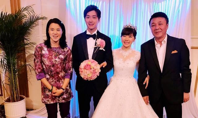从瓷娃娃到"通缉犯"福原爱毁于"恋爱脑"_江宏杰_日本_比赛