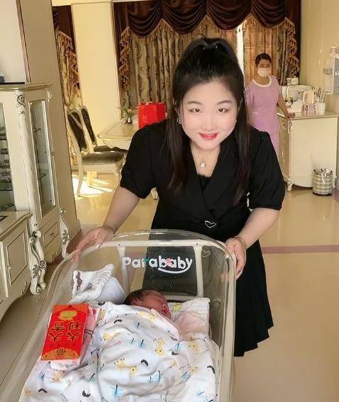 陈三废妻子刚生完,姐姐宣布怀二胎,网友:猪都没你家人能生_陈橙_孩子
