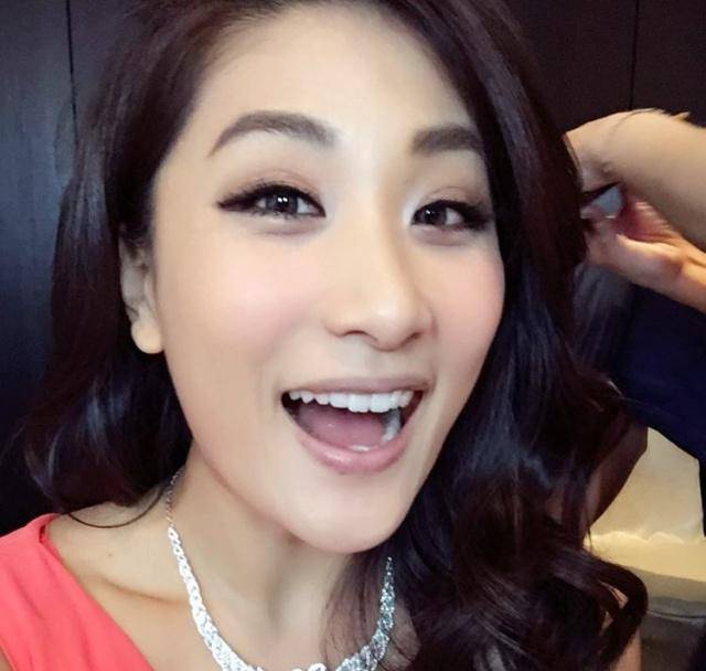 曾经是人气"好声音",今为微商表演的刘明湘,身材发胖认不出来-第13张