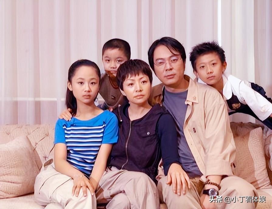 突然有一天,《家有儿女》的导演林丛来找高亚麟,想让28岁并且未婚的他