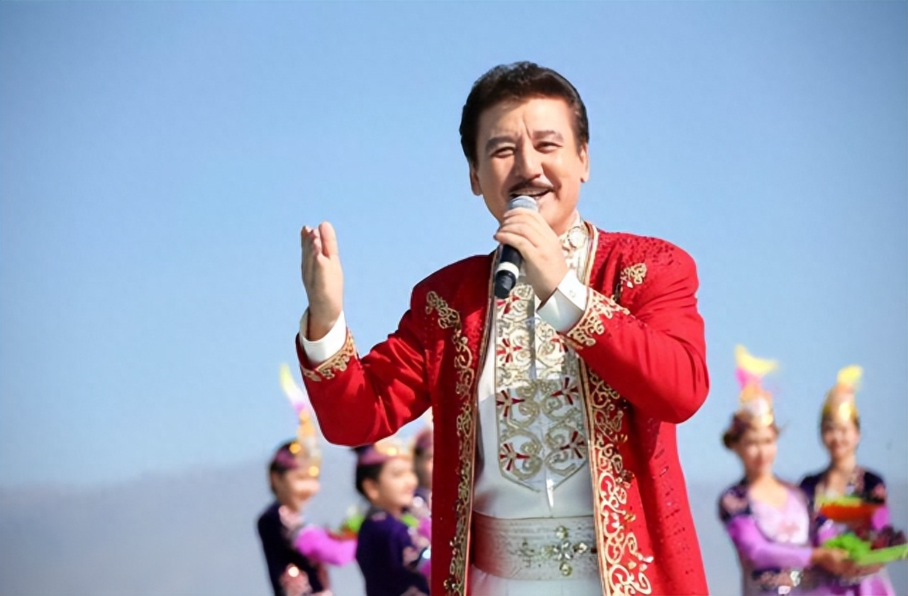 "青歌赛"6位少数民族获奖歌手:一样的有名,不一样的红尘人生_韦唯