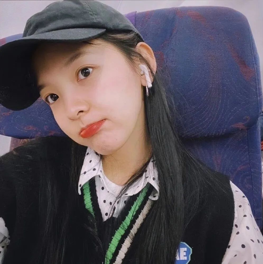 章若楠头像|永远有人更漂亮,做你自己就好了_网络