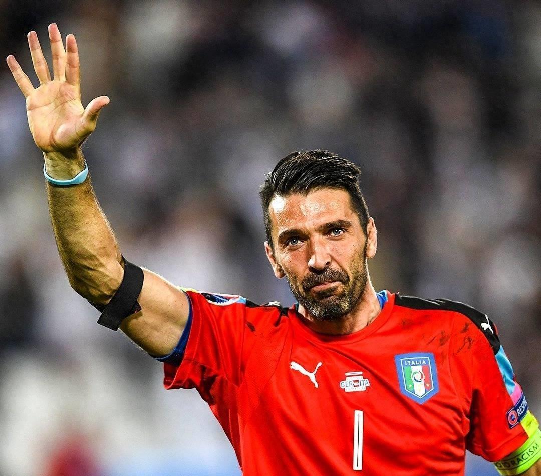 官方:布冯45岁宣布退休,结束30年的职业生涯_帕尔马_世界_进行讨论