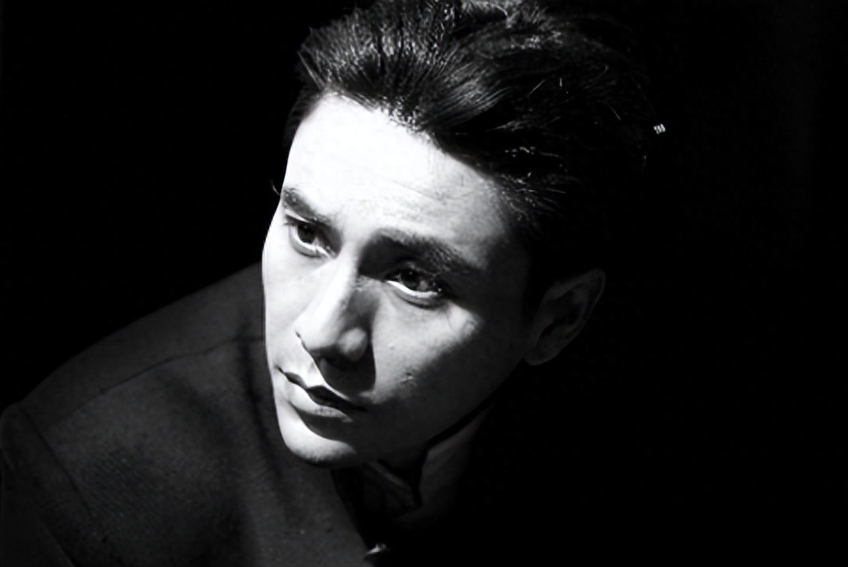 "文艺不老男神"陈坤的神秘人生_赵宝刚_孩子_依萍