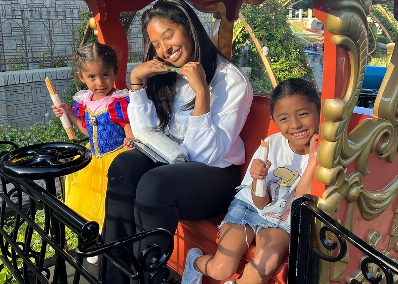 继承母亲基因,科比大女儿近照曝光,黄金比例令人羡慕_娜塔莉亚_瓦妮莎