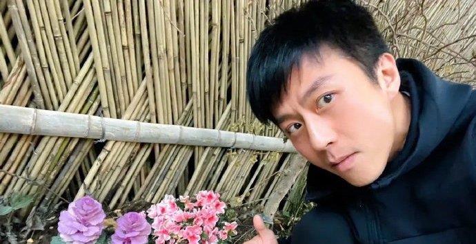 邓超刮胡子受伤,网友的妙招太搞笑了_明星_喉结_剃须刀