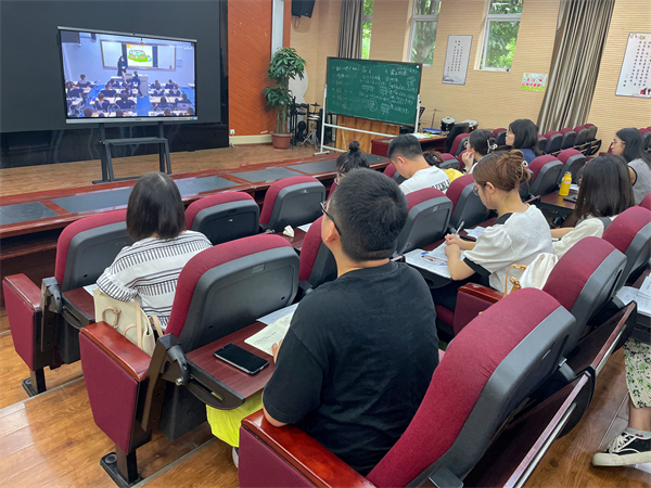 郑州锦城小学图片