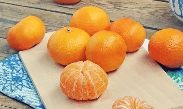 何和堂:夏未央,天渐凉,处暑迎来新阶段_孩子_食物_肚脐