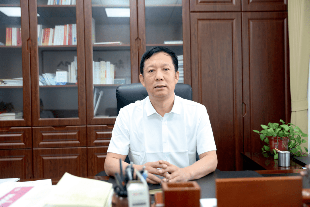 郭保荣:绘就科技节能新蓝图,谱写绿色低碳新华章_运城市_分行_机关