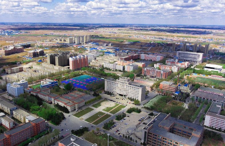 吉林师范大学:师范类专业与语言类专业备受瞩目_教育_分数线_特色