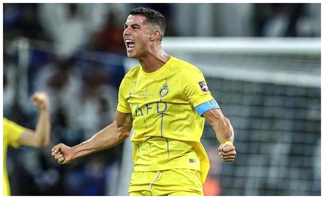 c罗在这场比赛中上演帽子戏法.这也是他职业生涯第63次戴帽.