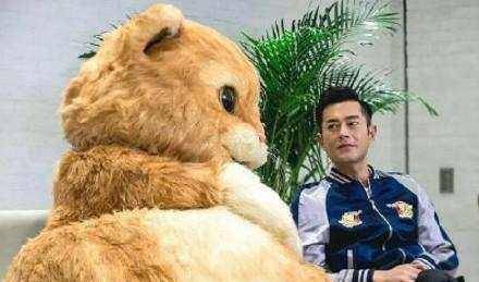 古天乐林峰郑嘉颖同框,男神和男人的区别_周秀娜_举动_蜡烛