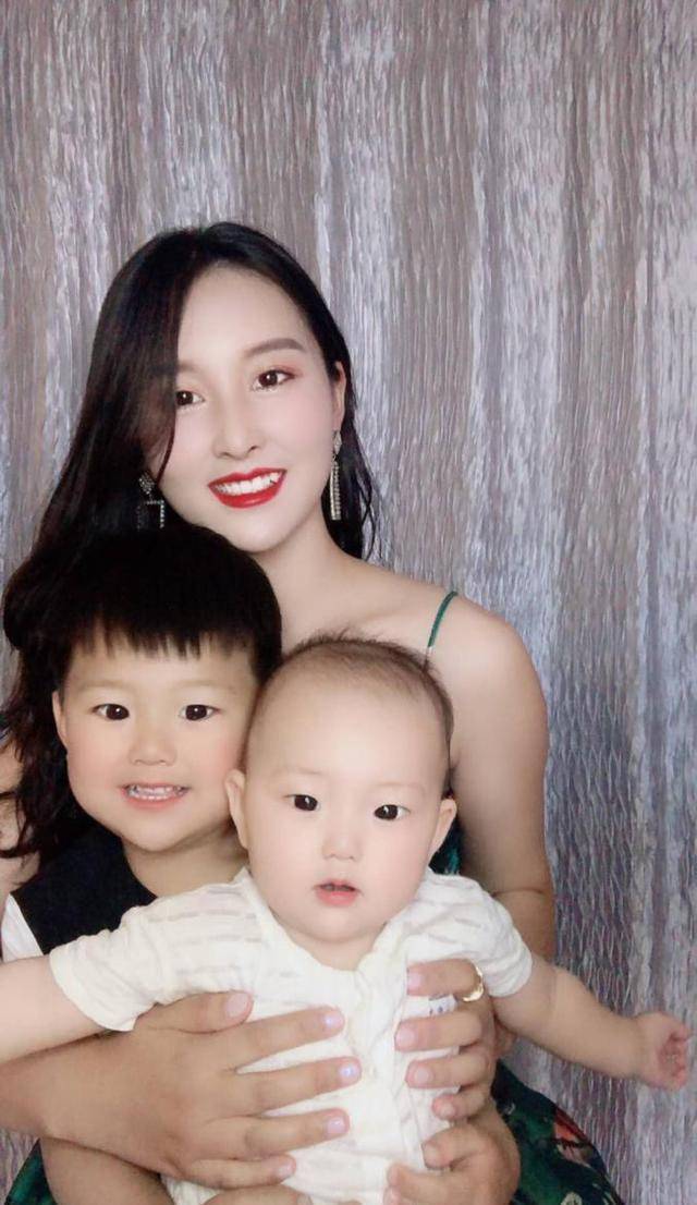 谢孟伟_老婆_张嘎