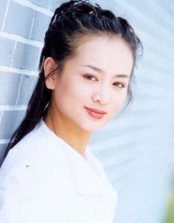 北电校花涓子,是西游记后传里的碧游仙子,也是上错花轿的公主_母亲