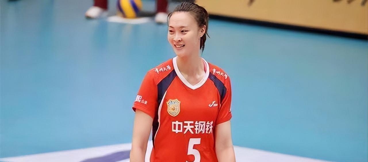 排球女神惠若琪近况:嫁"矮个"博士丈夫,如今尽显人妻之态!