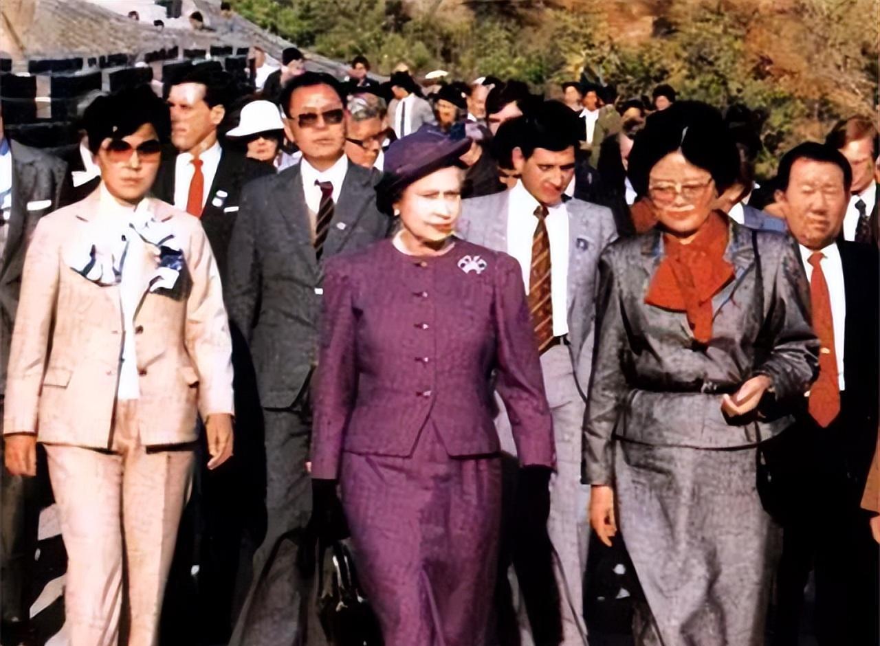 根据英国方面提出的诉求,广州将作为女王访华的第一站.