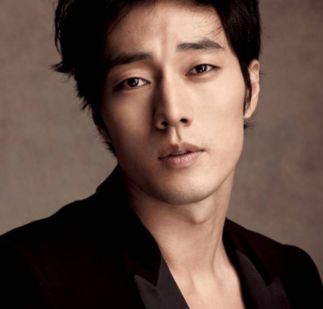 42岁男演员恋上小17岁美女主持,网友们却纷纷为李哥痛哭_苏志燮_时候