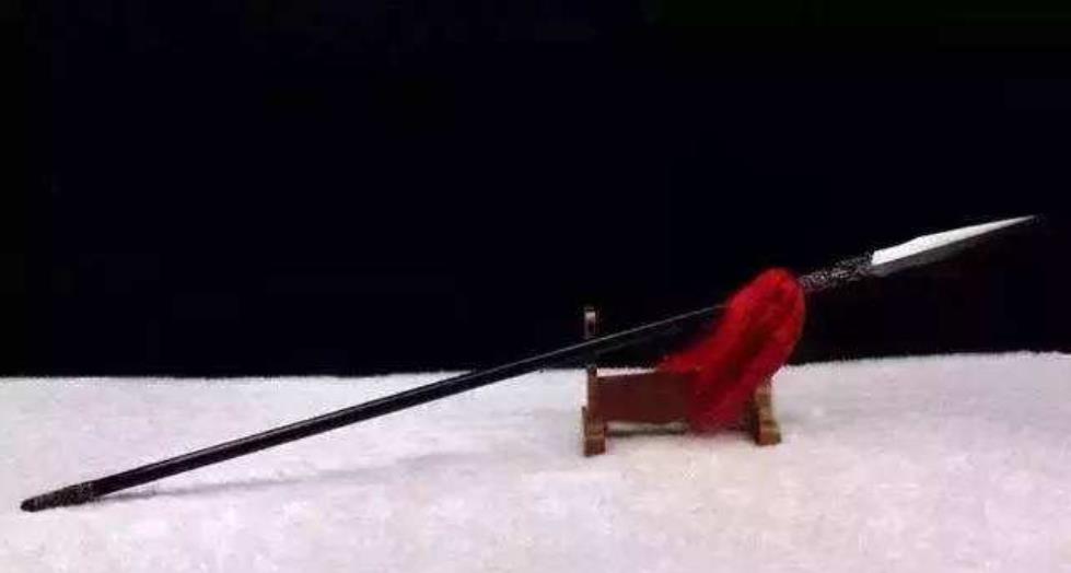 古代长枪充满"高科技":枪杆居然是复合材料,用刀都砍不动_生漆_战场