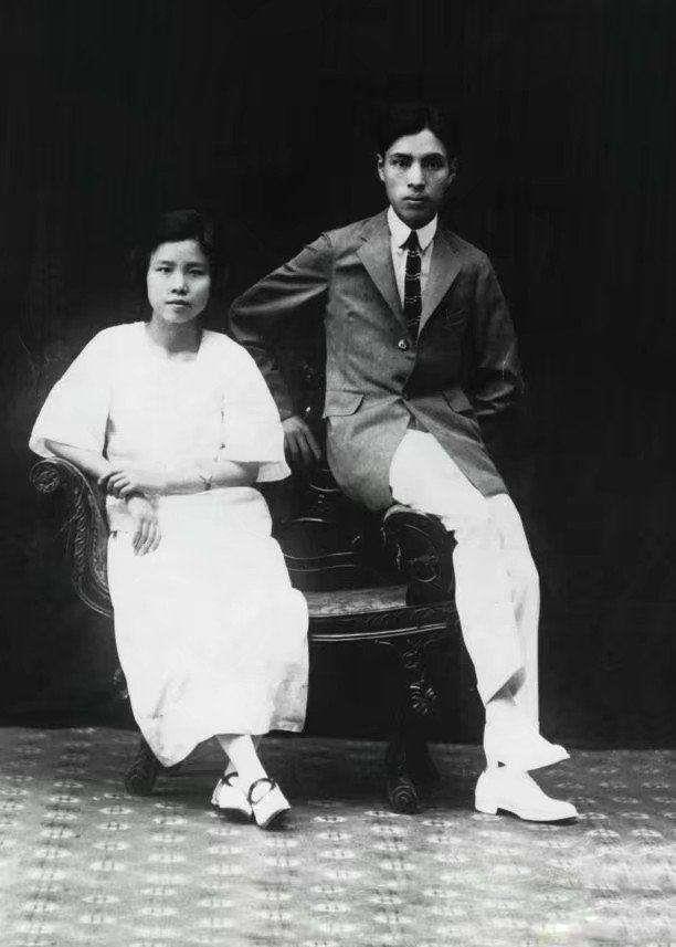 他28岁英年早逝,妻子为其守寡54年,将儿子培养成一国总理_李硕勋_革命