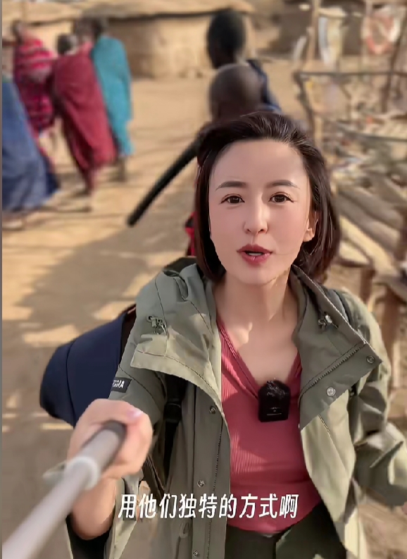 央视张蕾疑去非洲发展,小腹微隆似怀孕,网友公开点名尼格买提_生活