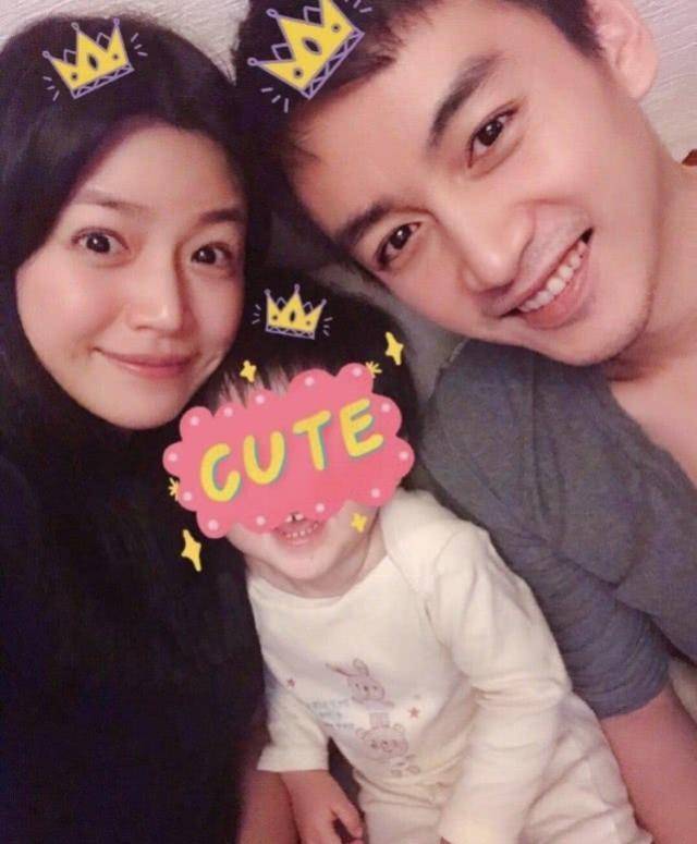 如今女方都着急要二胎了,夫妻感情岂是外人知道的_陈妍希_陈晓和_新闻