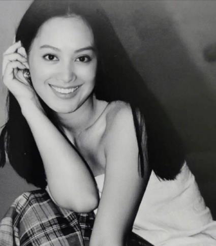 宁静回应丫头文学:这男的好恶心!被爆花800万封口是怎么回事?