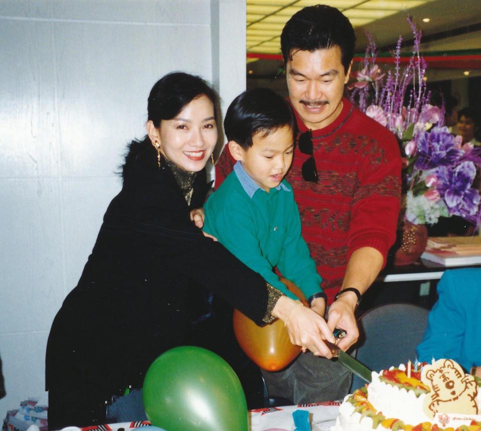 赵雅芝:离过一次婚,32岁再婚也幸福,前夫后夫的孩子都是宝_母亲_女儿