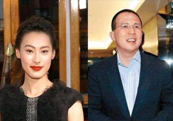 英皇老板杨受成对于梁洛施,如获至宝,甚至提出:先签合约,英皇等她四年