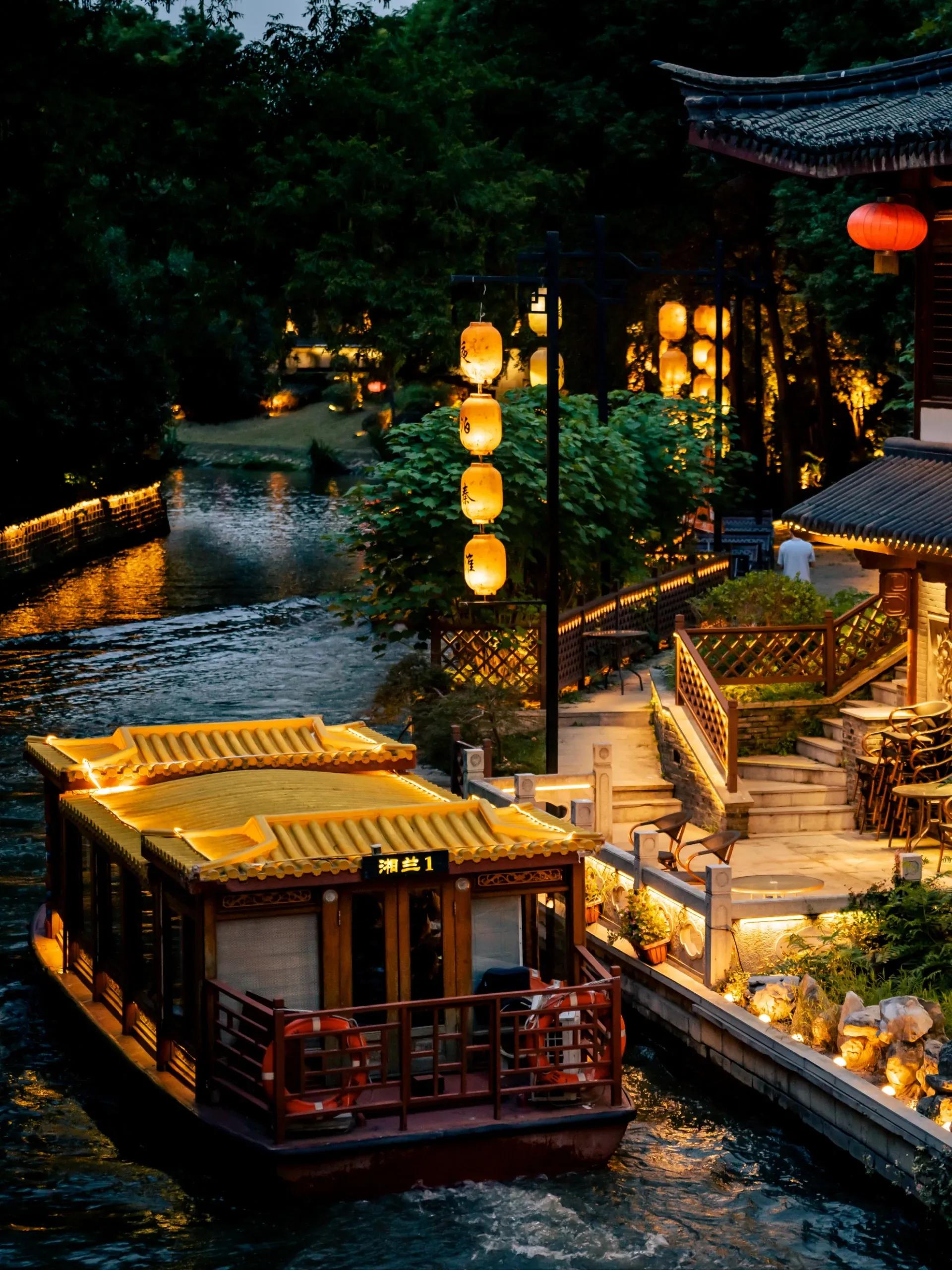 夜泊秦淮近酒家,古诗里的秦淮河我拍到了_南京_城市_美景