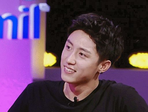 王雨馨喊话黄景瑜,自爆遭到对方纠缠,曾被男方粉丝恐吓威胁_网友_新剧