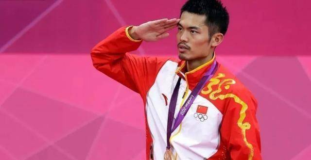 作为军人运动员，奥运冠军林丹是什么级别的？工资待遇如何？