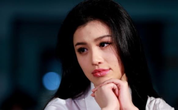 退役后的刘翔选择前任吴莎,是一个非常合乎常理的行为,因为同为运动员