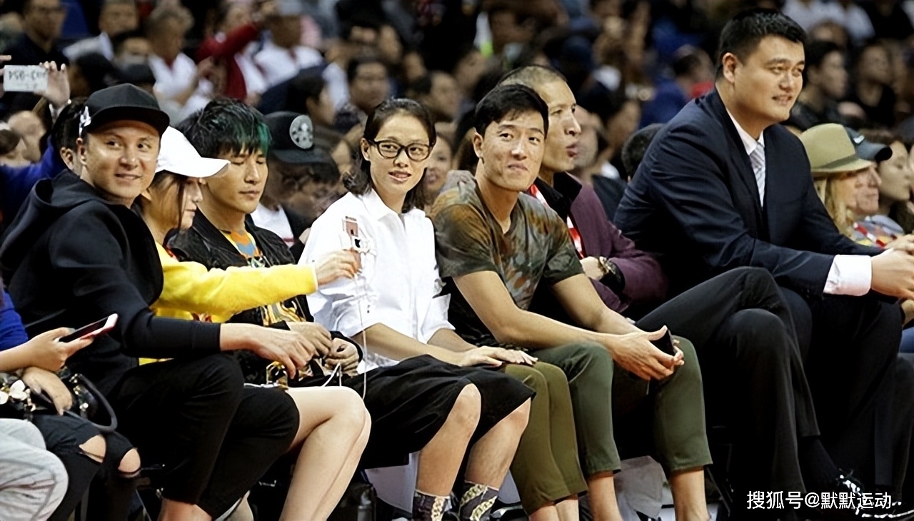 在2021年刘翔生日当天,他发微博庆生,并发布了自己与吴莎的合照,照片