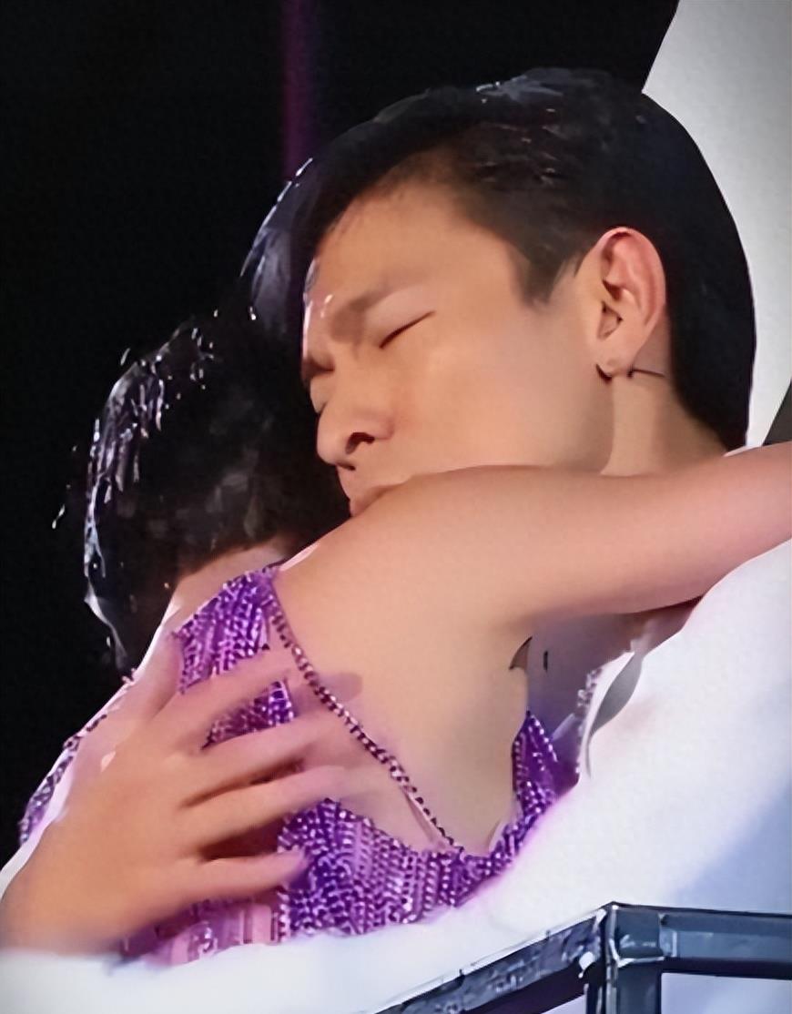 事实证明,刘德华和赖文慧,只是关系好的舞伴而已_朱丽倩_舞台_舞蹈