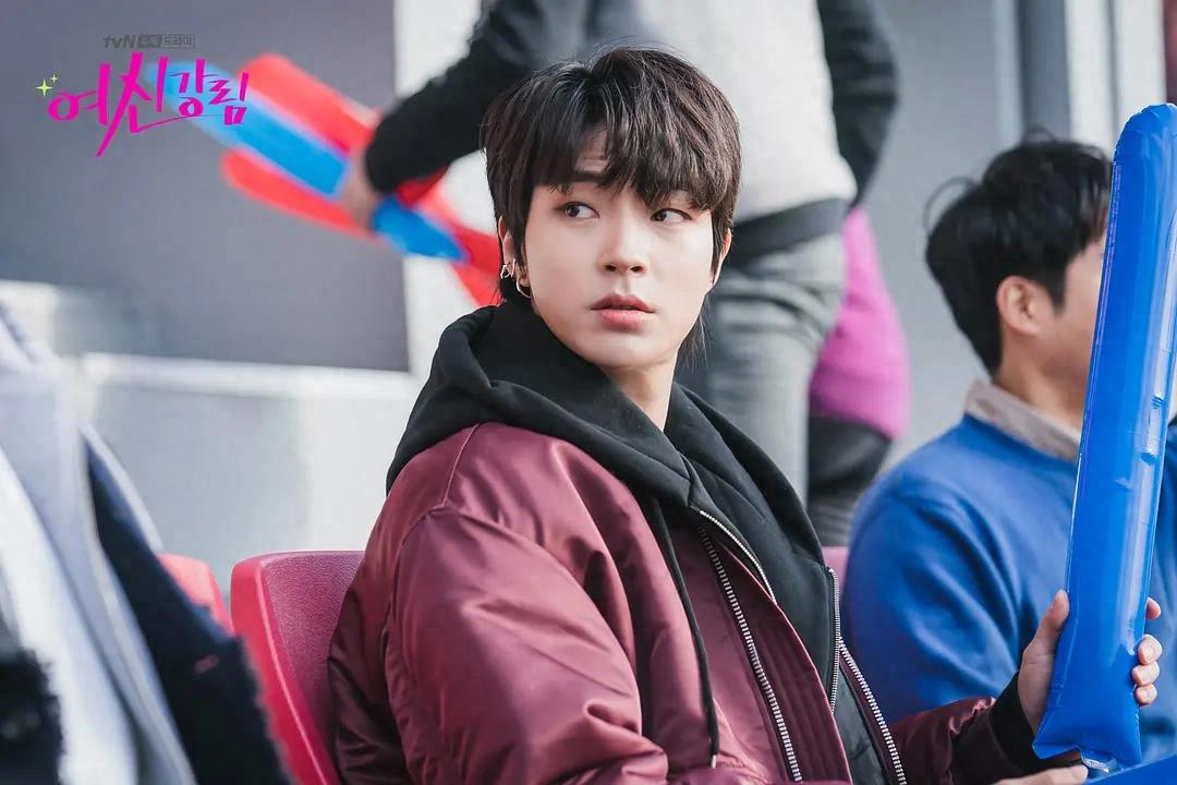 林周京的蜕变展现了外貌对影响的深度,启发如何成为更强大的自己_内心