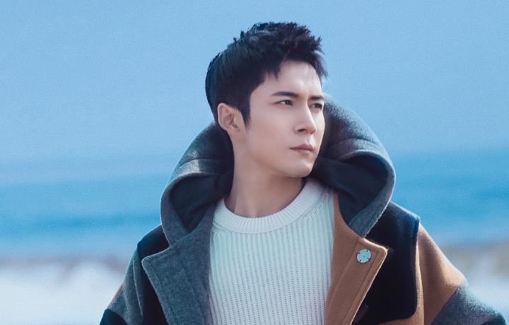 182韩东君偶遇185张云龙,两人同框时,才知道自信有多"加分"_身高_形象