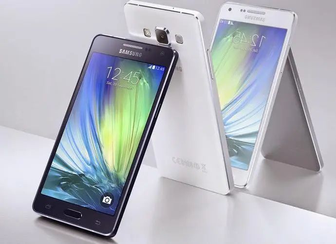 三星a05现身google play,采用水滴屏设计_手机_的图片_用户