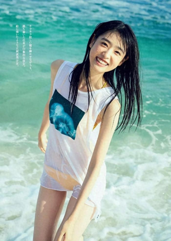 日本国民美少女高桥光!肤白娇嫩,细嫩大美腿潜力足!
