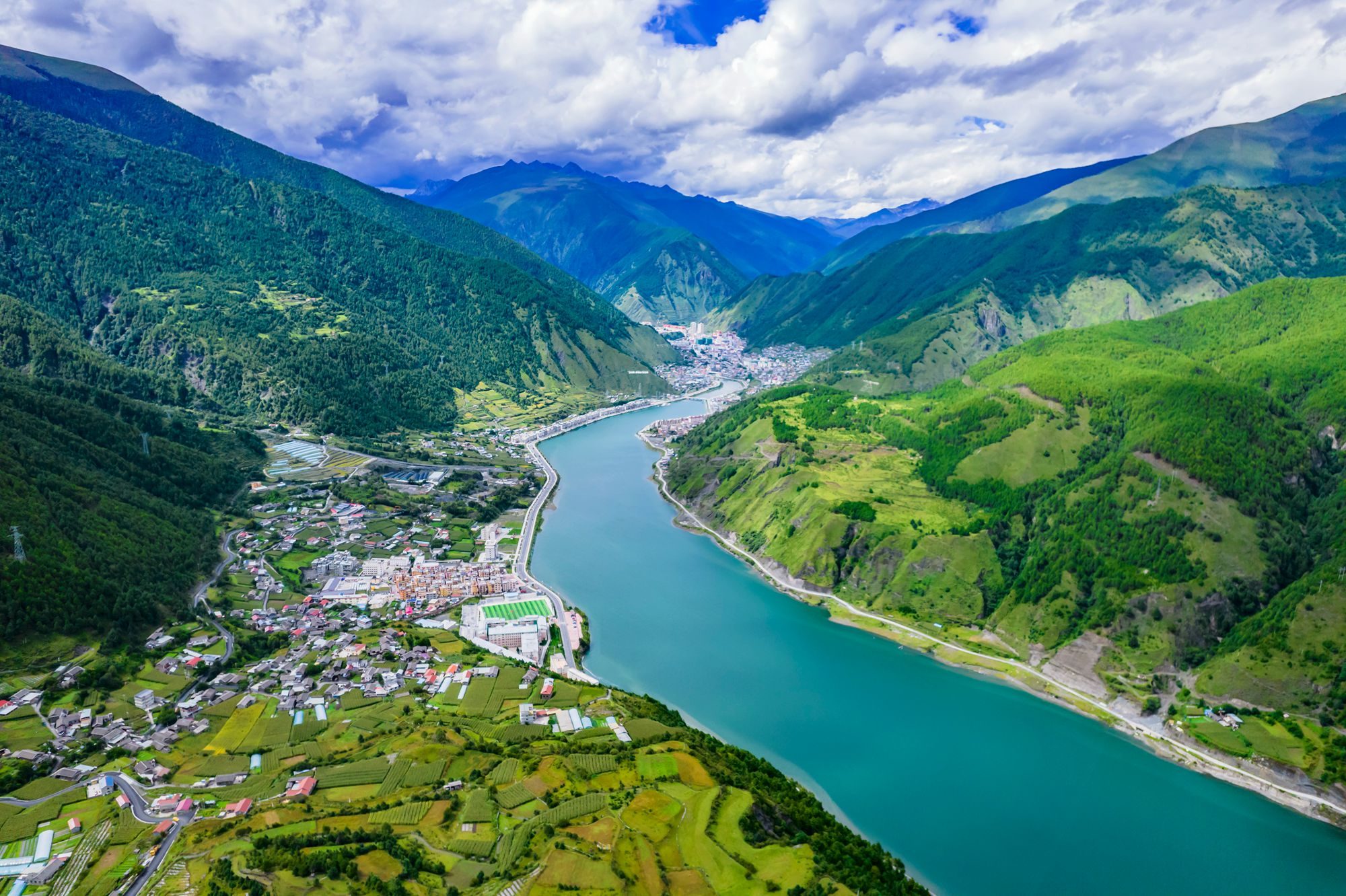 甘孜九龙县华丘村,养在深闺人未识的宝藏村,是乡村旅游的好去处_村子