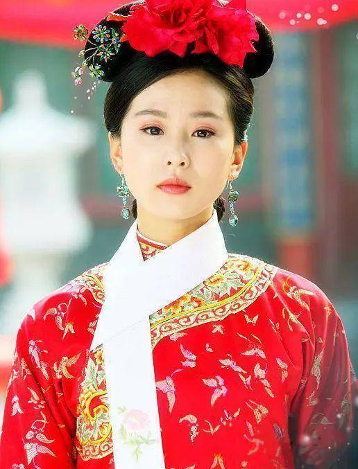 15位古装红衣女明星:赵丽颖像巫婆,热巴老气,而她最惊艳,妩媚_感觉