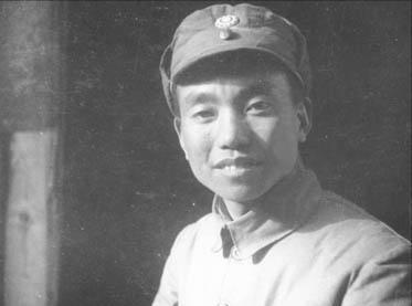 率先挺进东北的曾克林将军,贡献很大,官却越做越小_司令员_冀热辽军区