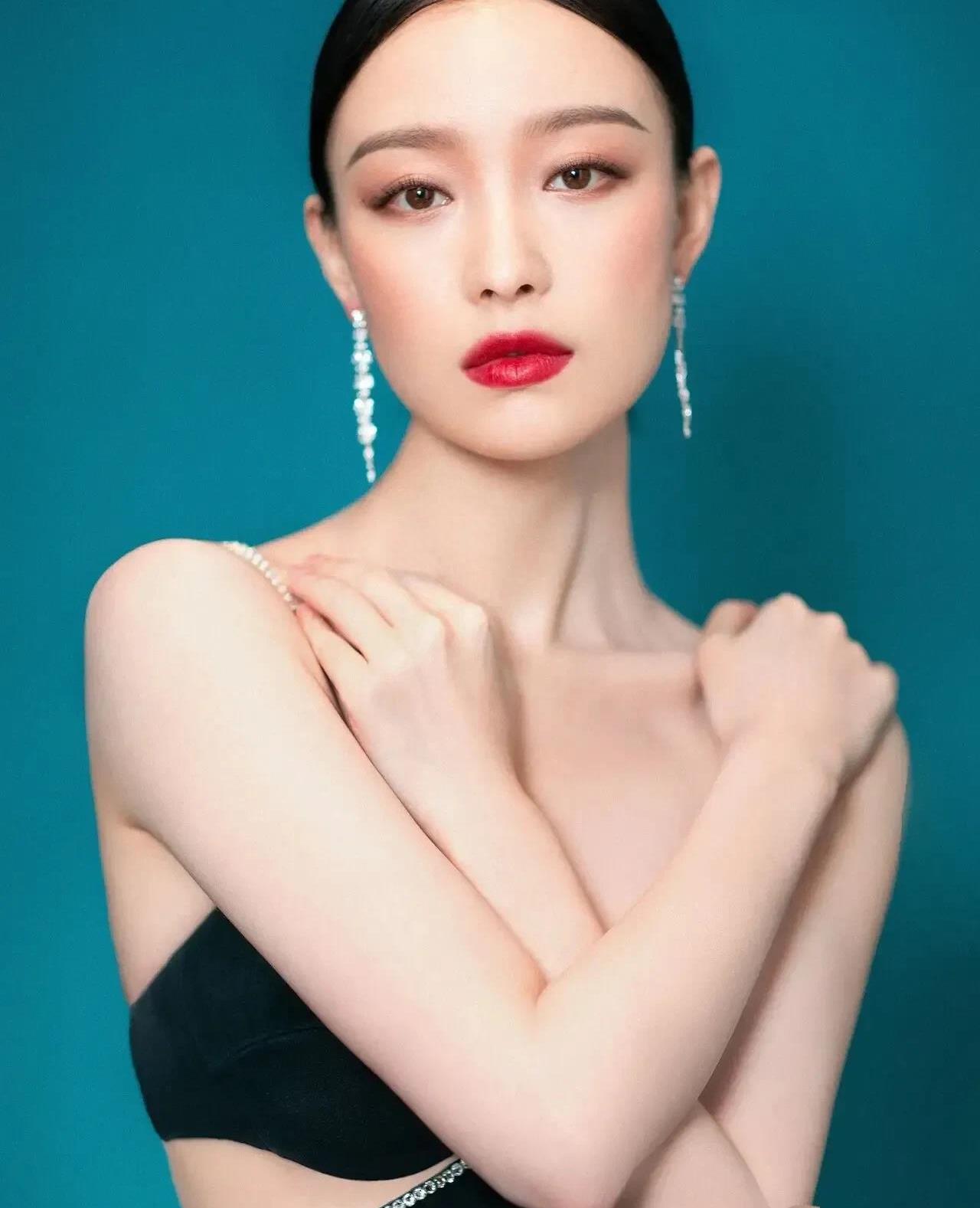 简介69《一个男人和一个女人》是由管虎执导,由黄渤,倪妮担纲男女