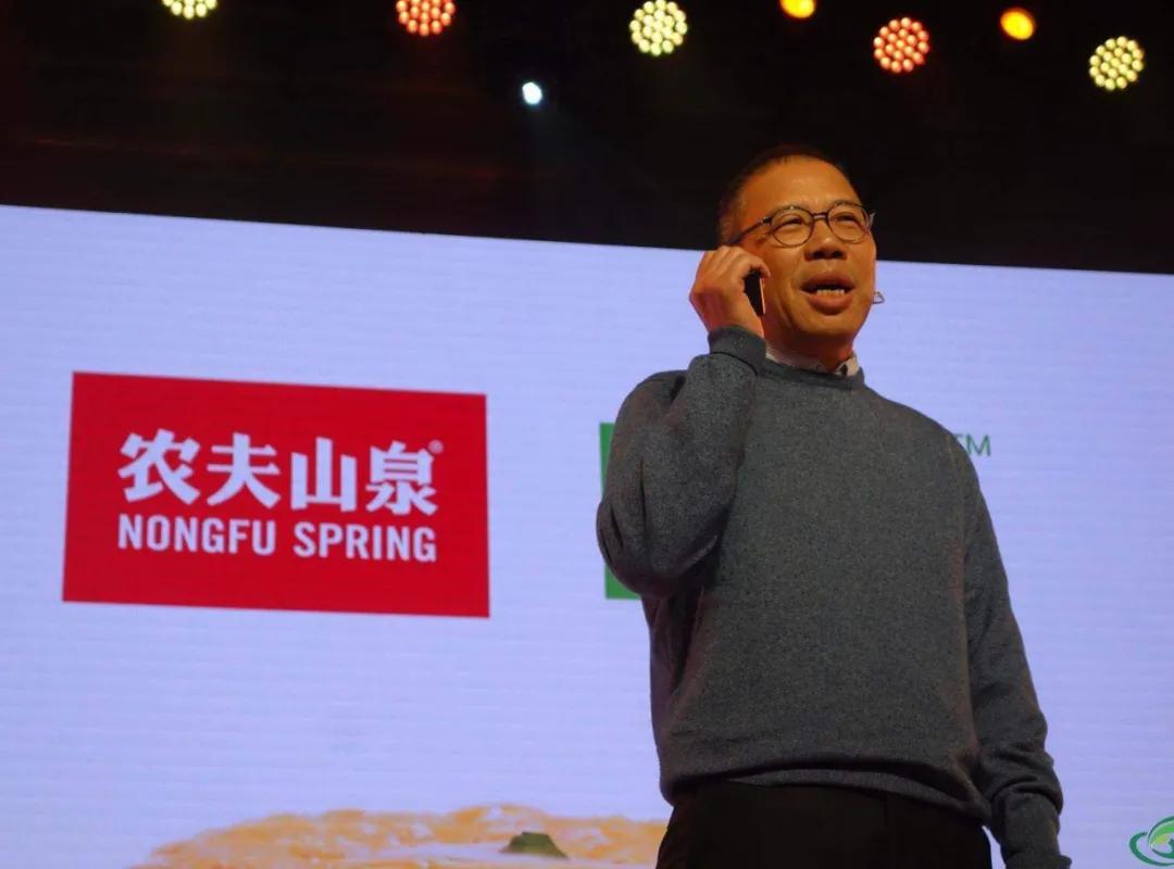 杭州第一富豪诞生了,手握200多亿现金,还帮姐姐妹妹