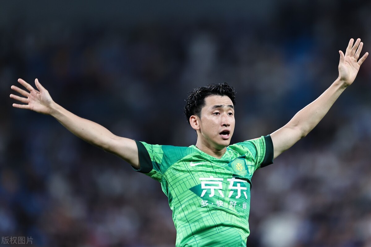 张源为何弃蓉城加盟国安,本人道出原因,这便是中国足球退步之因_中场