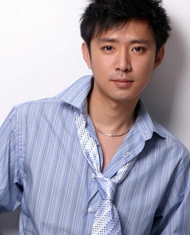 "尔豪"高鑫,为照顾受伤的女友错过事业红火期,婚后幸福甜蜜_王一楠