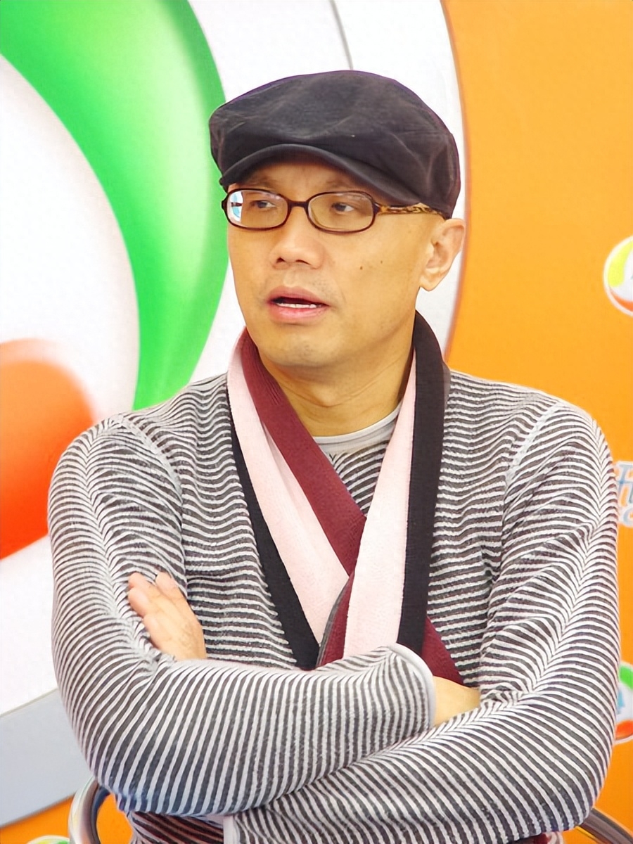 歌星孙国庆:哥哥是歌唱家,父母都已去世,他娶平凡妻子现状如何_孙禹